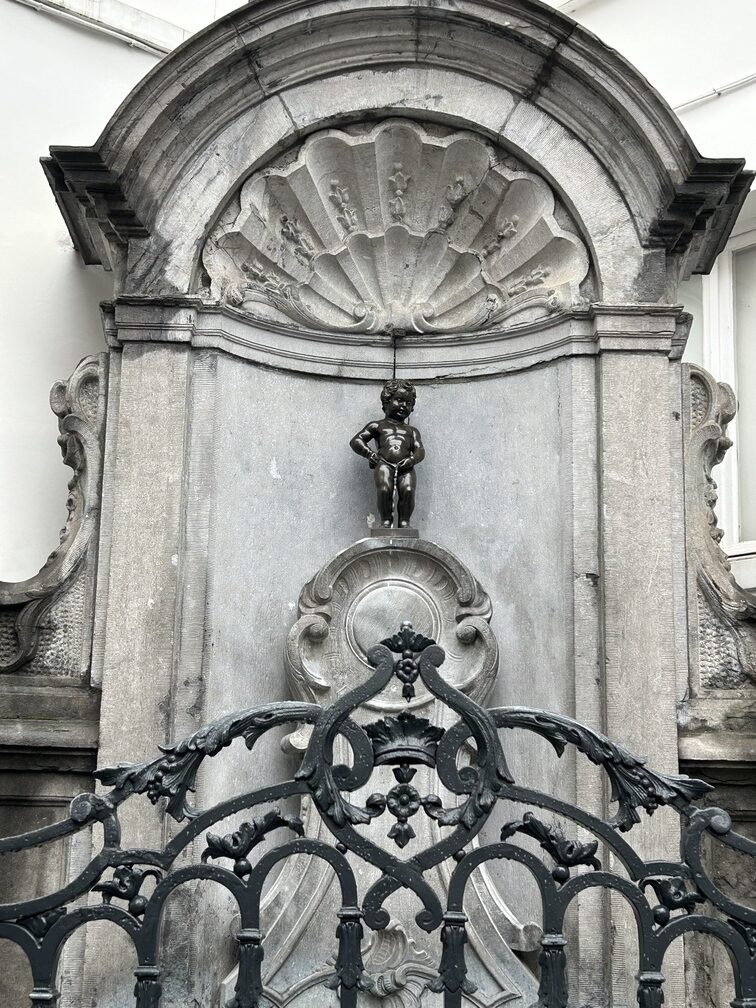 obiective turistice in Bruxelles manneken pis